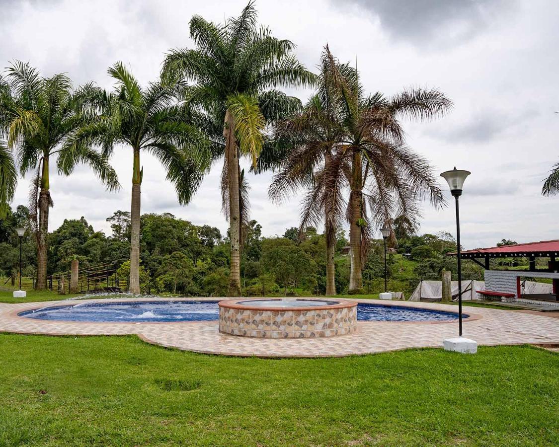 Rancho Chihuahua Hotel Filandia Exterior photo